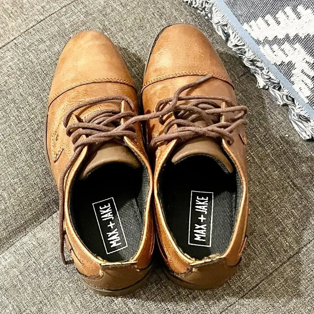 MAX + JAKE Boy’s Buckley Oxford Dress Shoes, 1 Medium (Age 7)